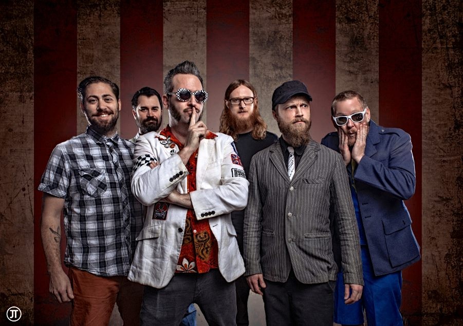 Interview with Aaron Barrett of Reel Big Fish – Music Existence